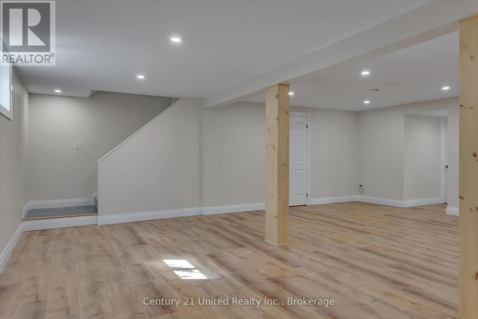 2225 Lorraine Drive, Peterborough, Ontario  K9L 1Y6 - Photo 38 - X13175134