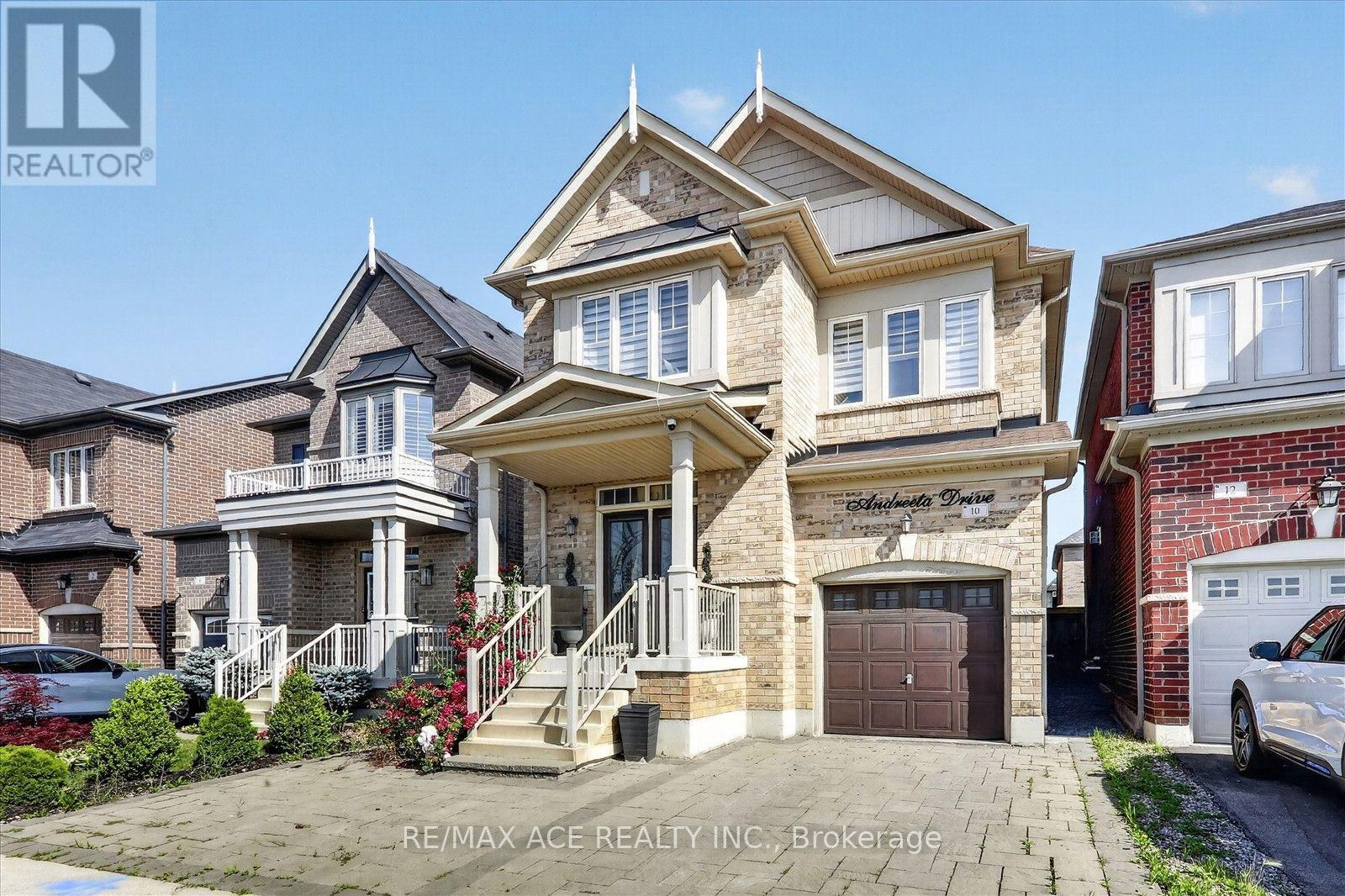 10 ANDREETA DRIVE, Vaughan, Ontario