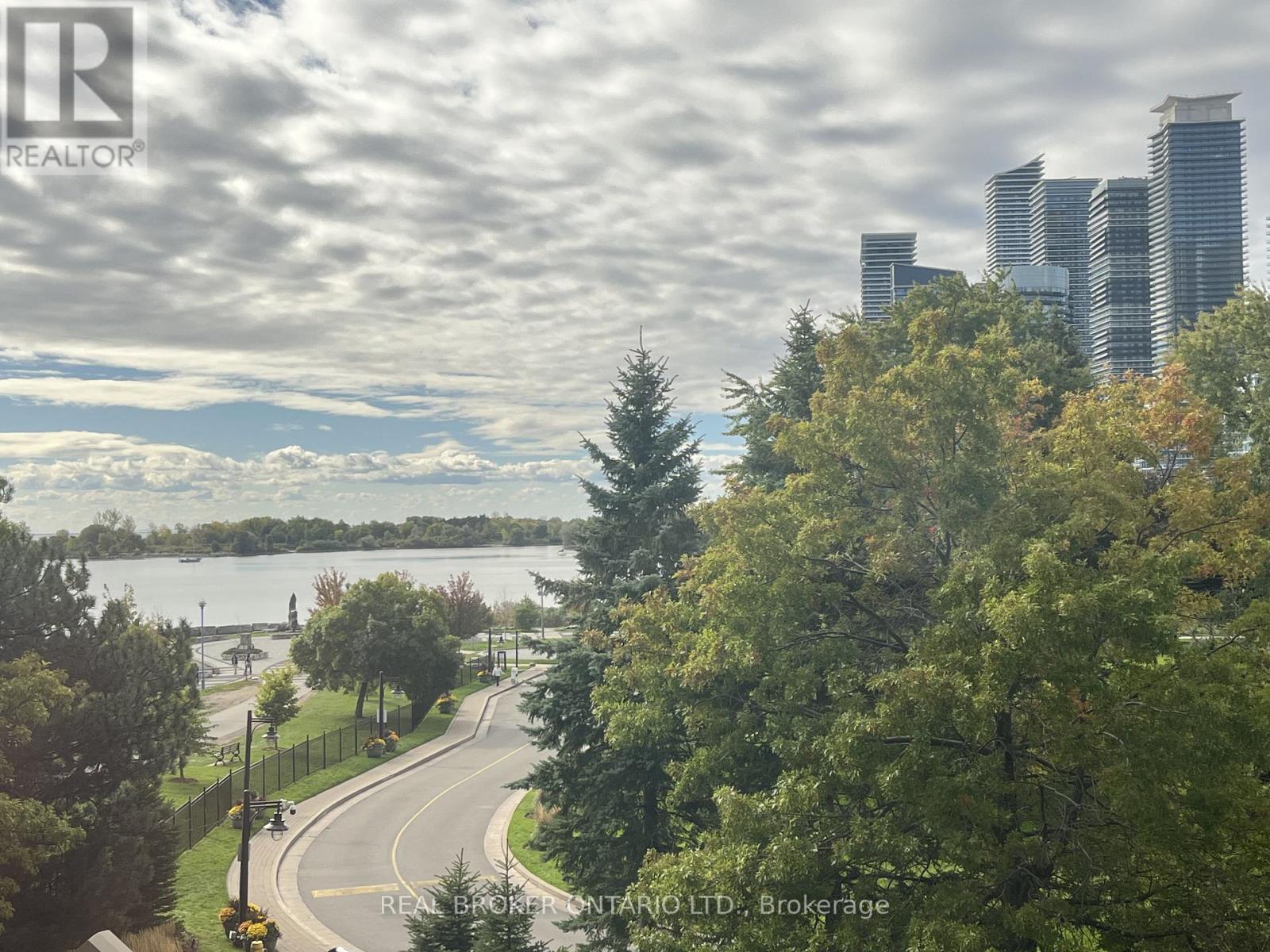 304 - 1 Palace Pier Court, Toronto, Ontario  M8V 3W9 - Photo 6 - W13504310
