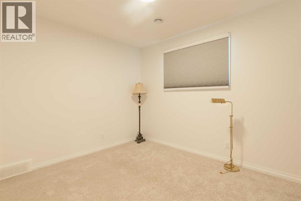 528 Legacy Woods Circle SE, Calgary, Alberta  t2x 5a8 - Photo 27 - A2333413
