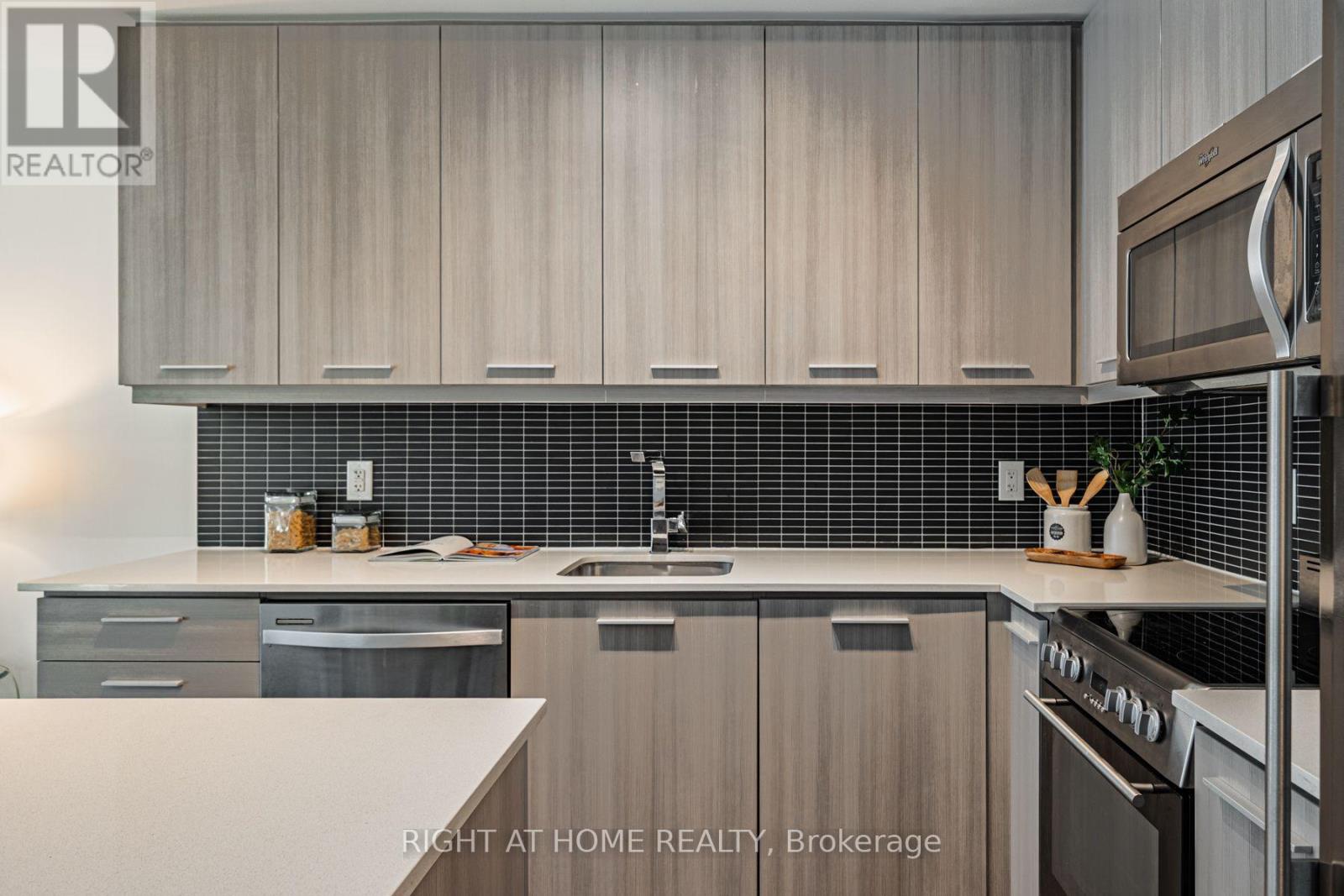 312 - 105 George Street, Toronto, Ontario  M5A 0L4 - Photo 11 - C13630110