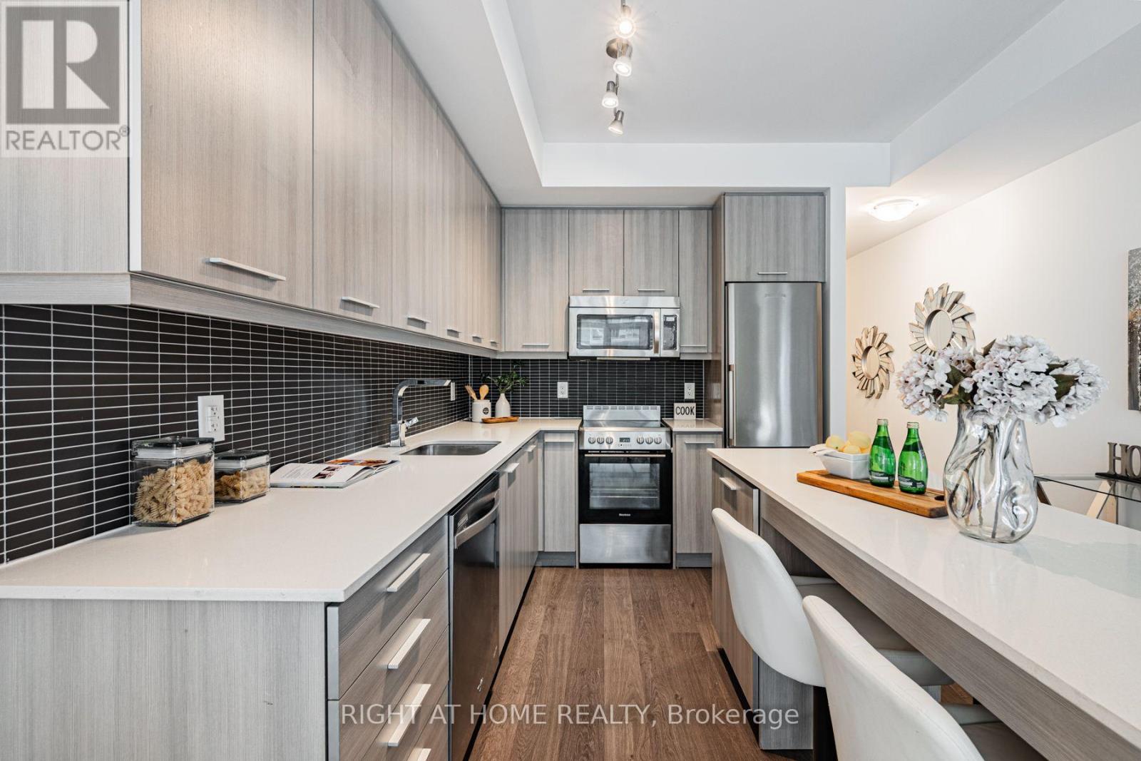 312 - 105 George Street, Toronto, Ontario  M5A 0L4 - Photo 8 - C13630110