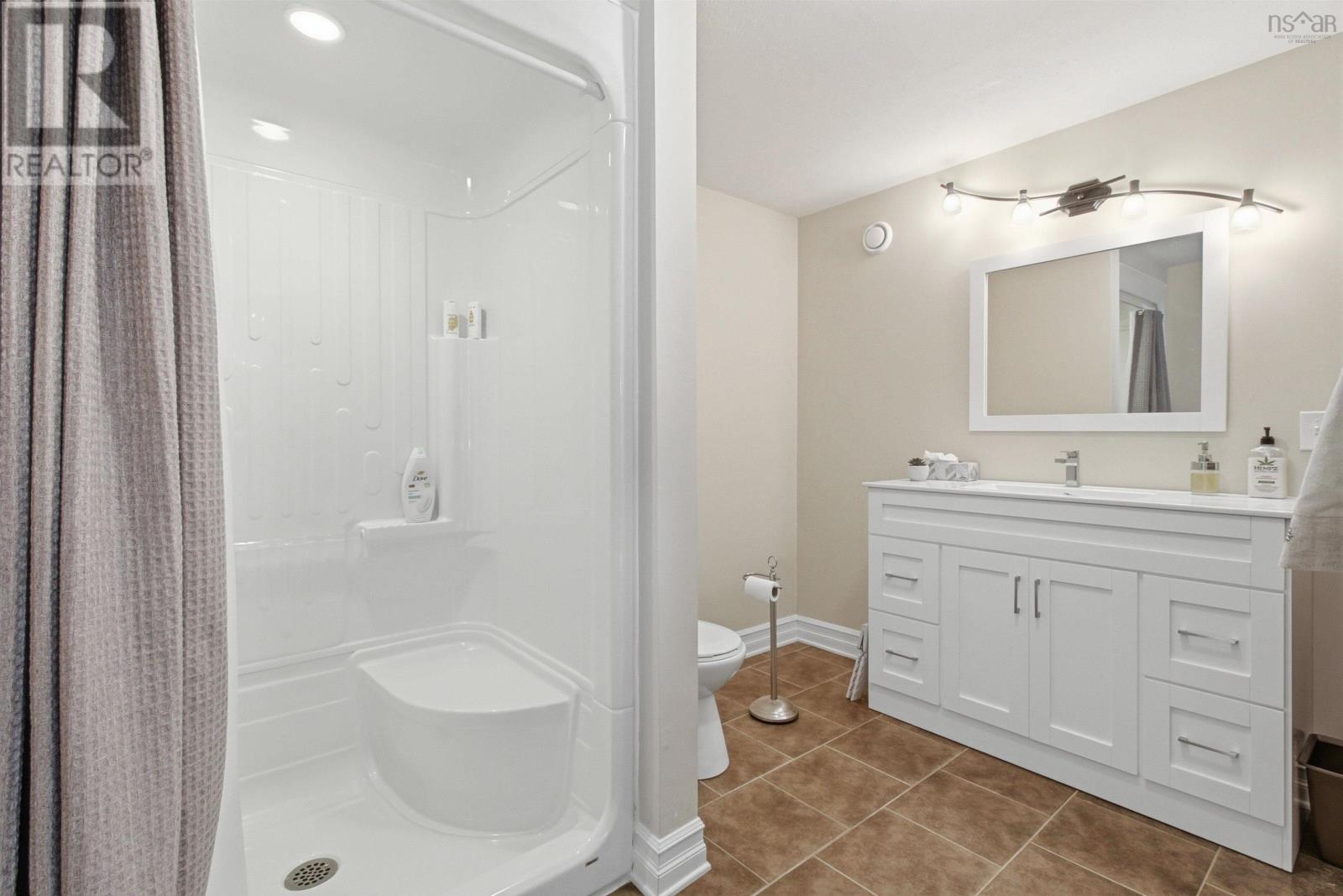 34 Etna Street, Bridgewater, Nova Scotia  B4V 8Z4 - Photo 29 - 202616563