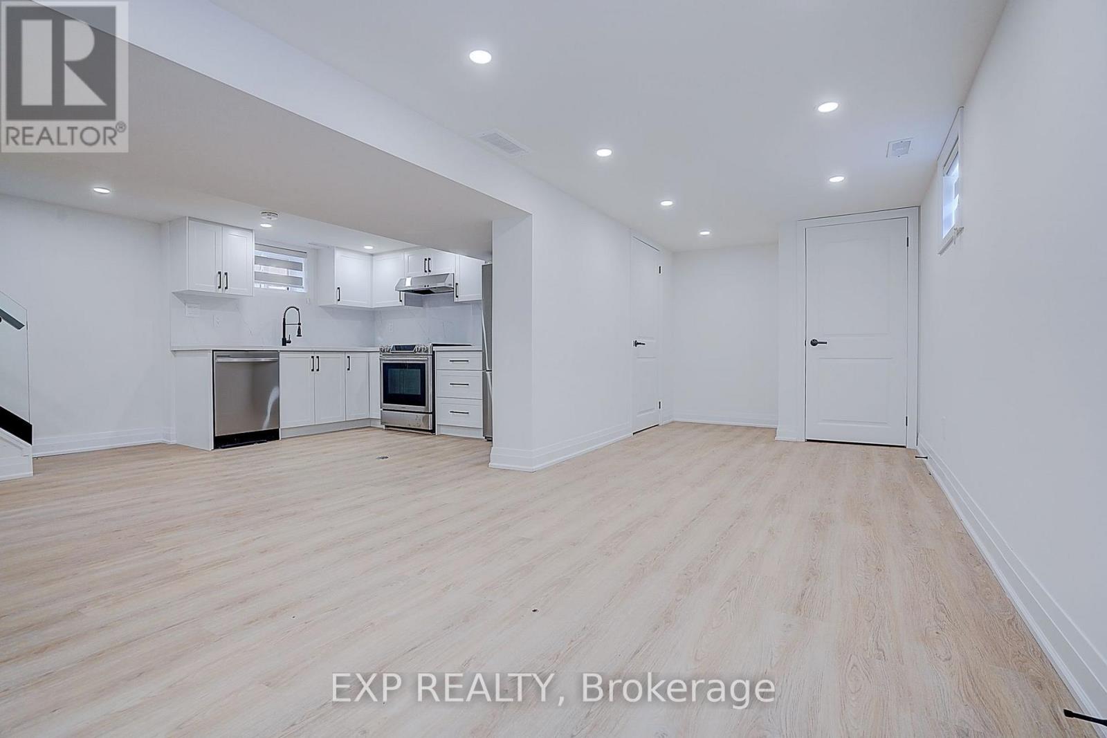 Bsmt - 36 Vauxhall Drive, Toronto, Ontario  M1P 1P7 - Photo 9 - E13630104