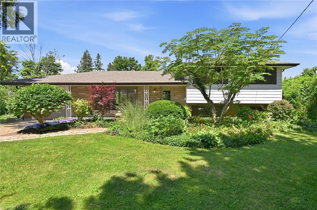 34 CHRISTOPHER Drive, Hamilton, Ontario