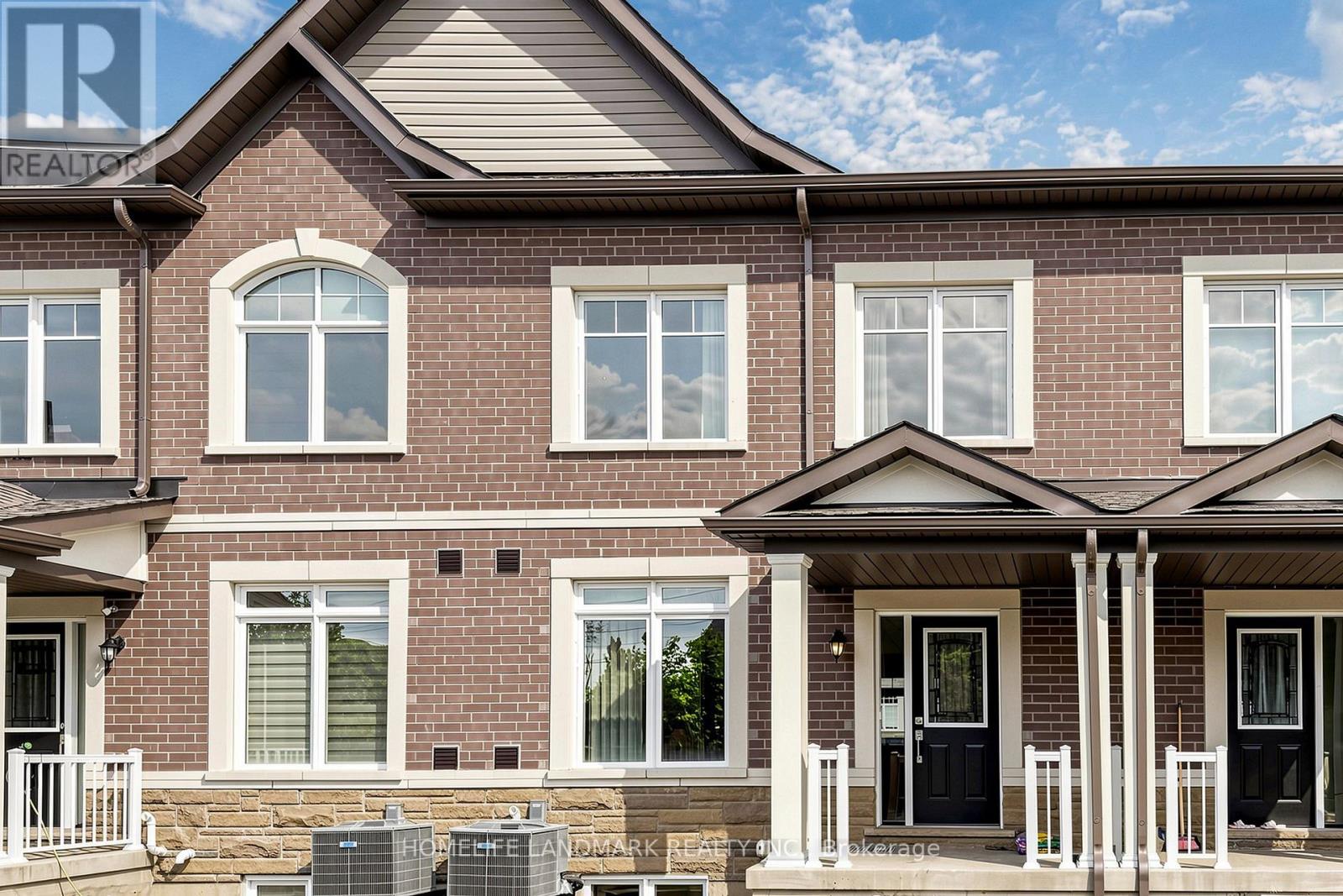 53 Seguin Street, Richmond Hill, Ontario  L4E 1H9 - Photo 2 - N13630114