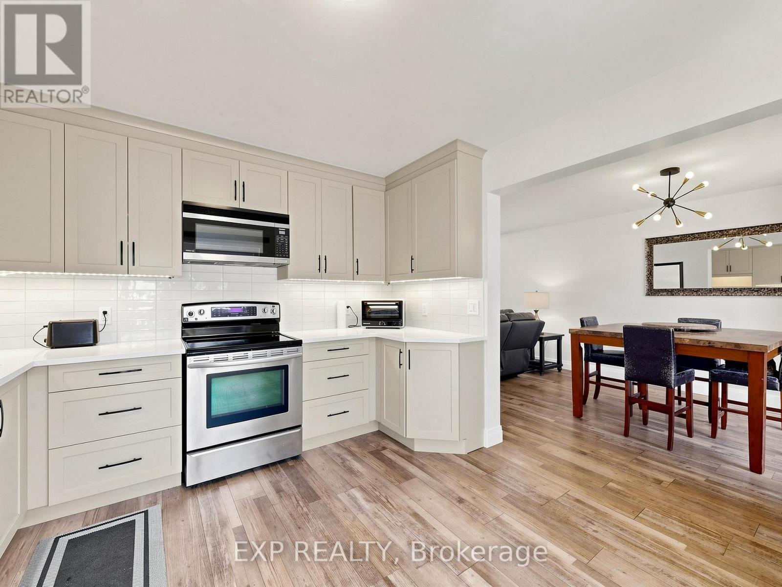 6 Booth Lane, Barrie, Ontario  L4N 0S4 - Photo 10 - S13630100