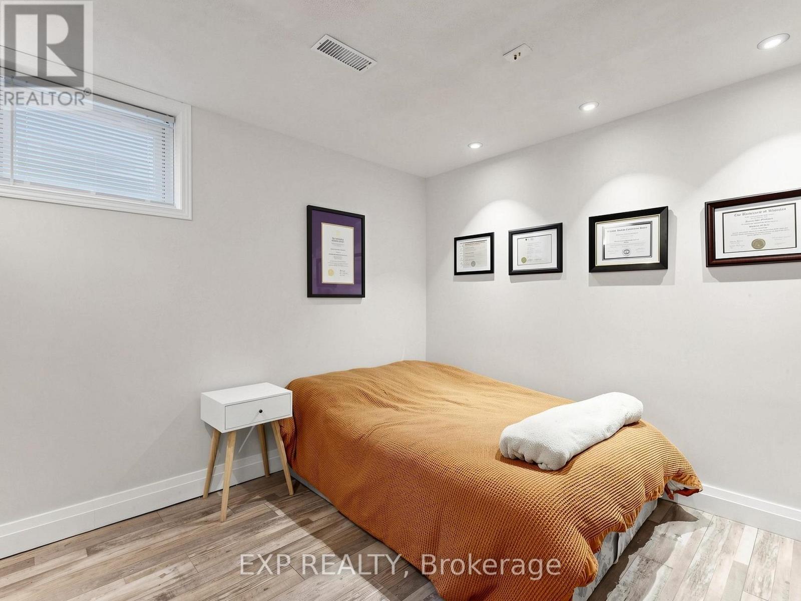 6 Booth Lane, Barrie, Ontario  L4N 0S4 - Photo 31 - S13630100