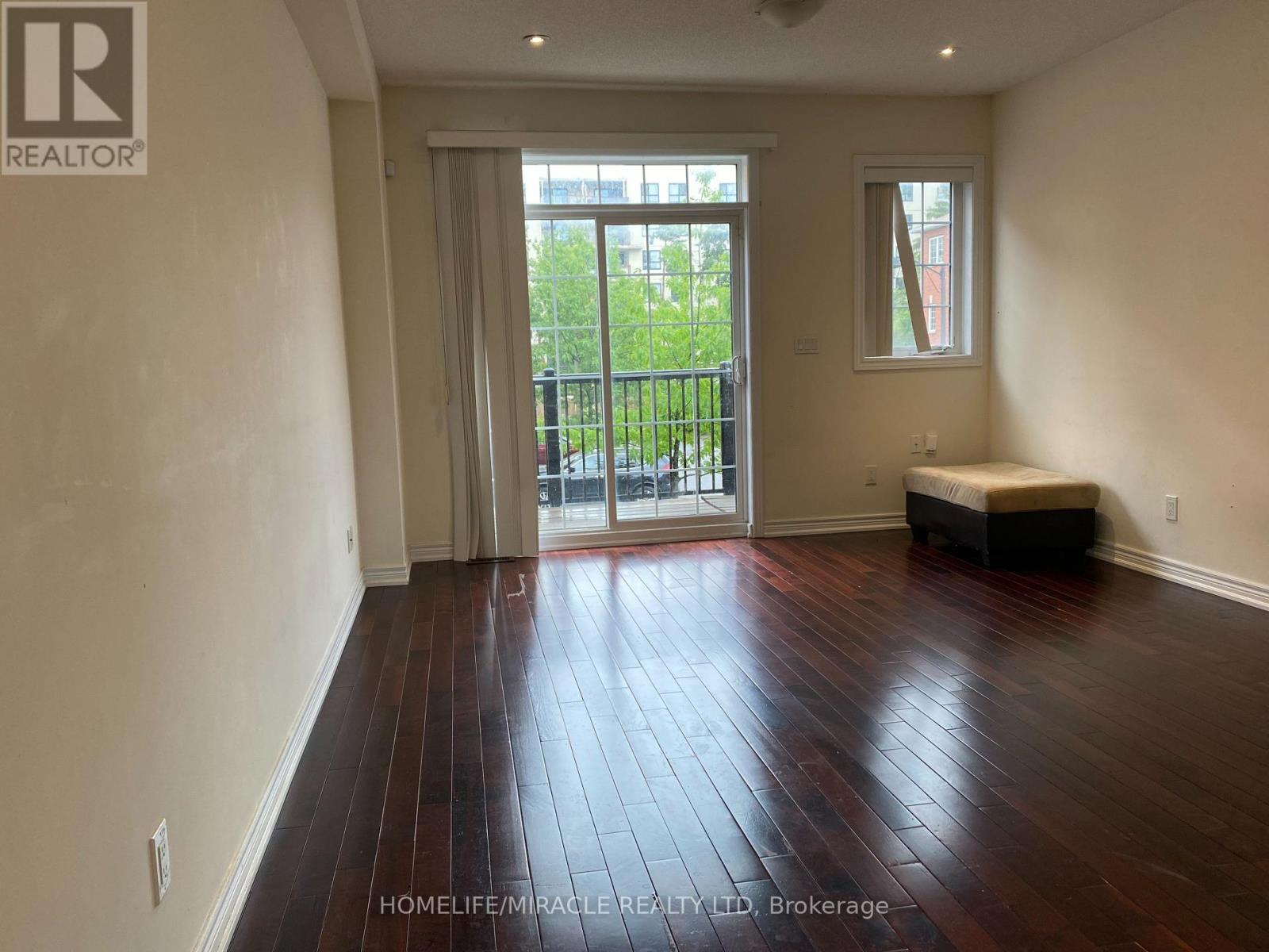 3765a St. Clair Avenue E, Toronto, Ontario  M1M 1V1 - Photo 14 - E13242418