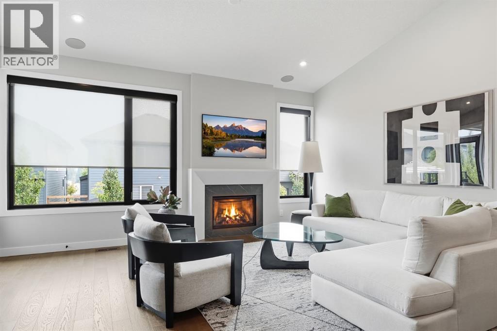 648 Shawnee Terrace Sw, Calgary, Alberta  T2Y 0T5 - Photo 3 - A2332020