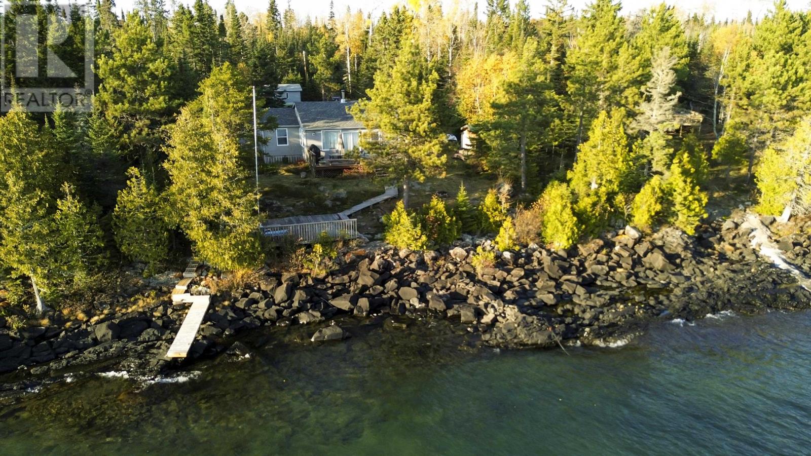 351 Amethyst Harbour Cliff Ave, Thunder Bay, Ontario  P7A 0B4 - Photo 2 - TB2601158