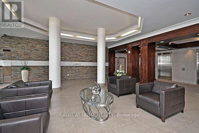 701 - 250 Webb Drive, Mississauga, Ontario  L5B 3Z4 - Photo 2 - W13629718