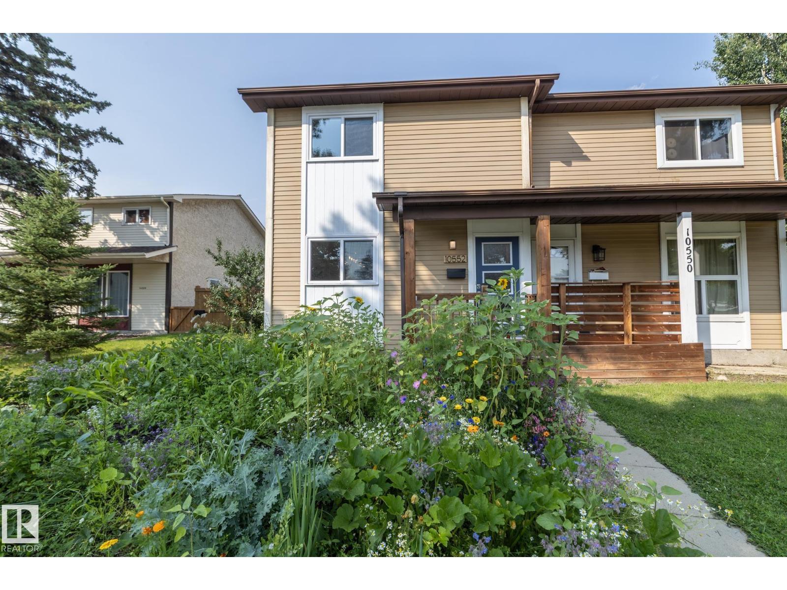 10552 Beaumaris RD NW, Edmonton, Alberta