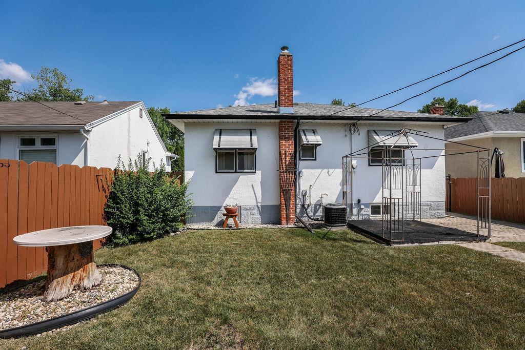 884 Cathedral Avenue, Winnipeg, Manitoba  R2X 1J2 - Photo 48 - 202619182