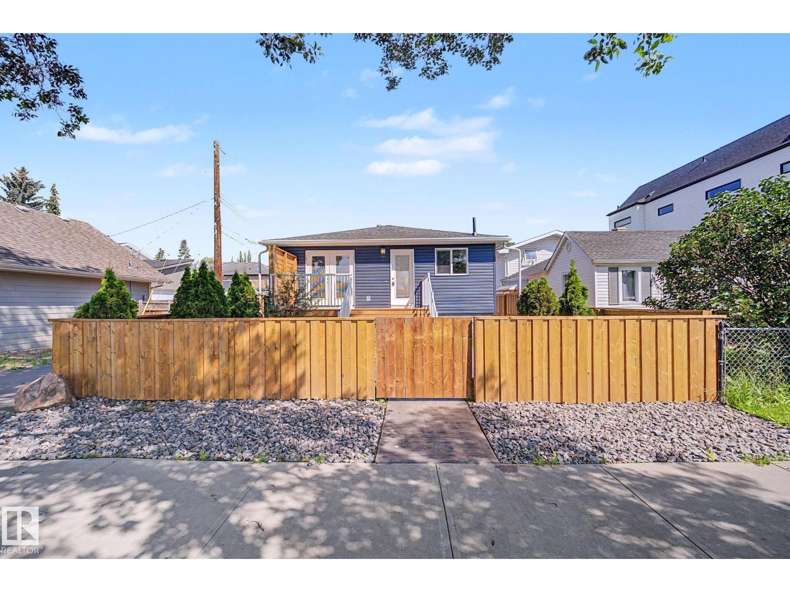 10570 66 AV NW, Edmonton, Alberta
