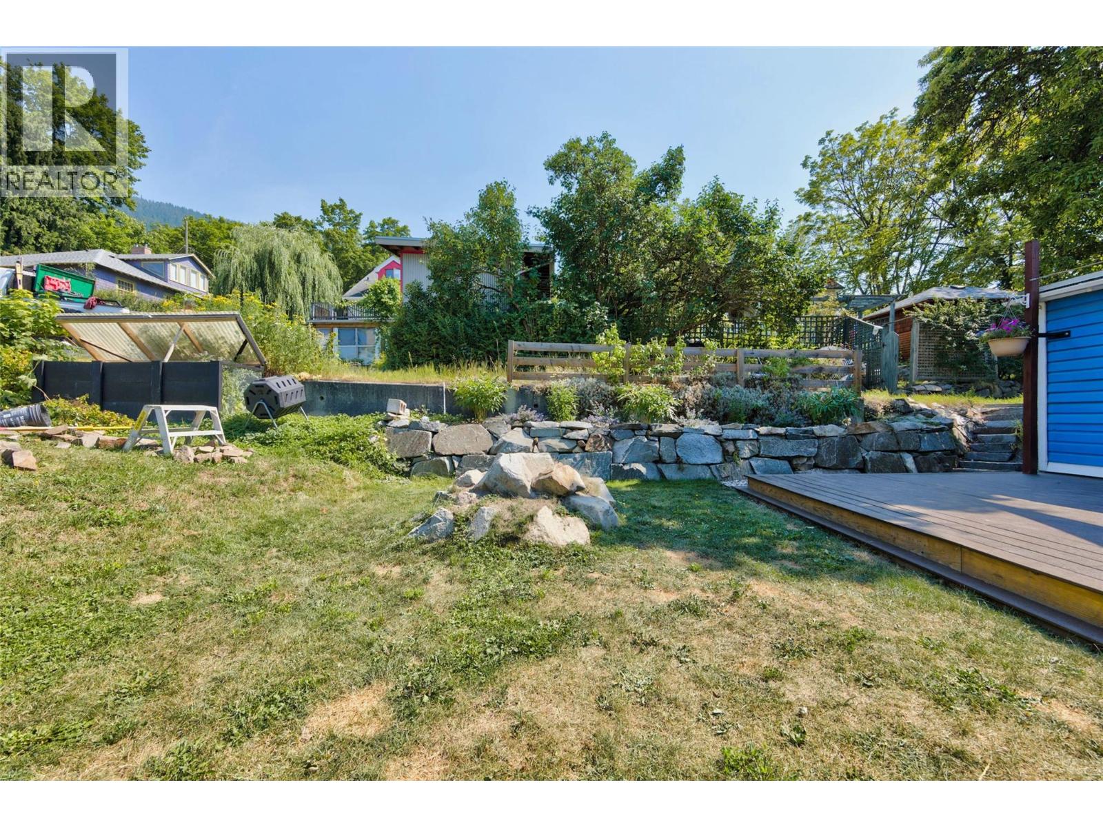 1011 Hall Street, Nelson, British Columbia  V1L 1Z8 - Photo 54 - 10396451
