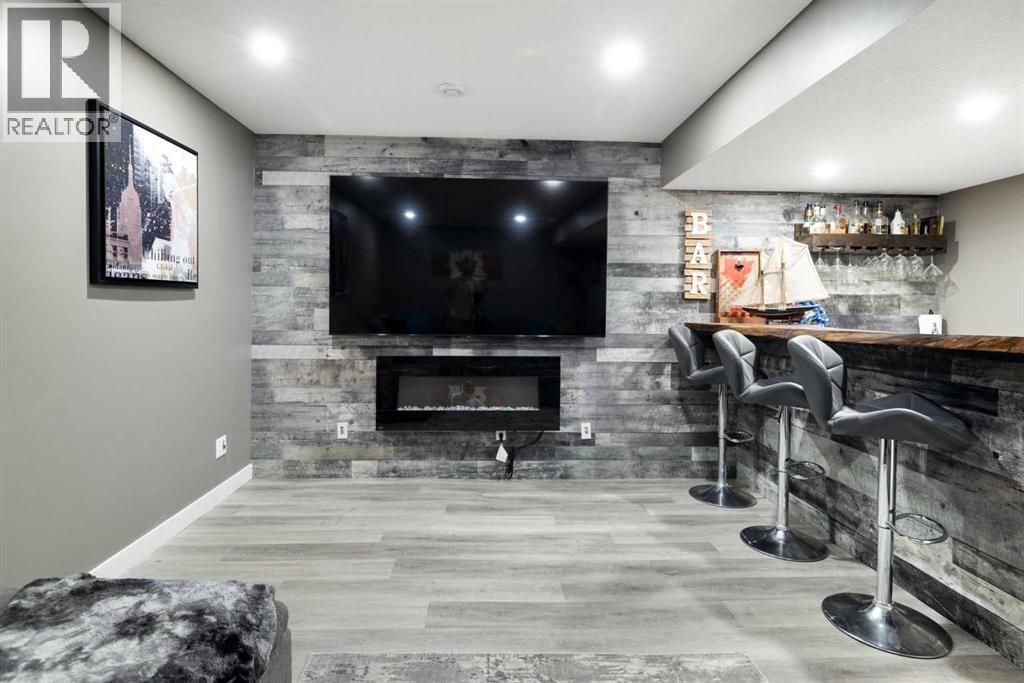 153 Sandstone Drive, Okotoks, Alberta  T1S 5R8 - Photo 23 - A2333677