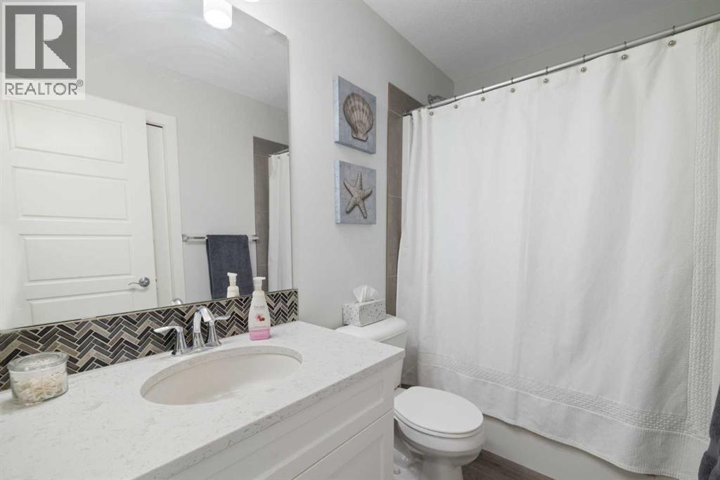 153 Sandstone Drive, Okotoks, Alberta  T1S 5R8 - Photo 13 - A2333677