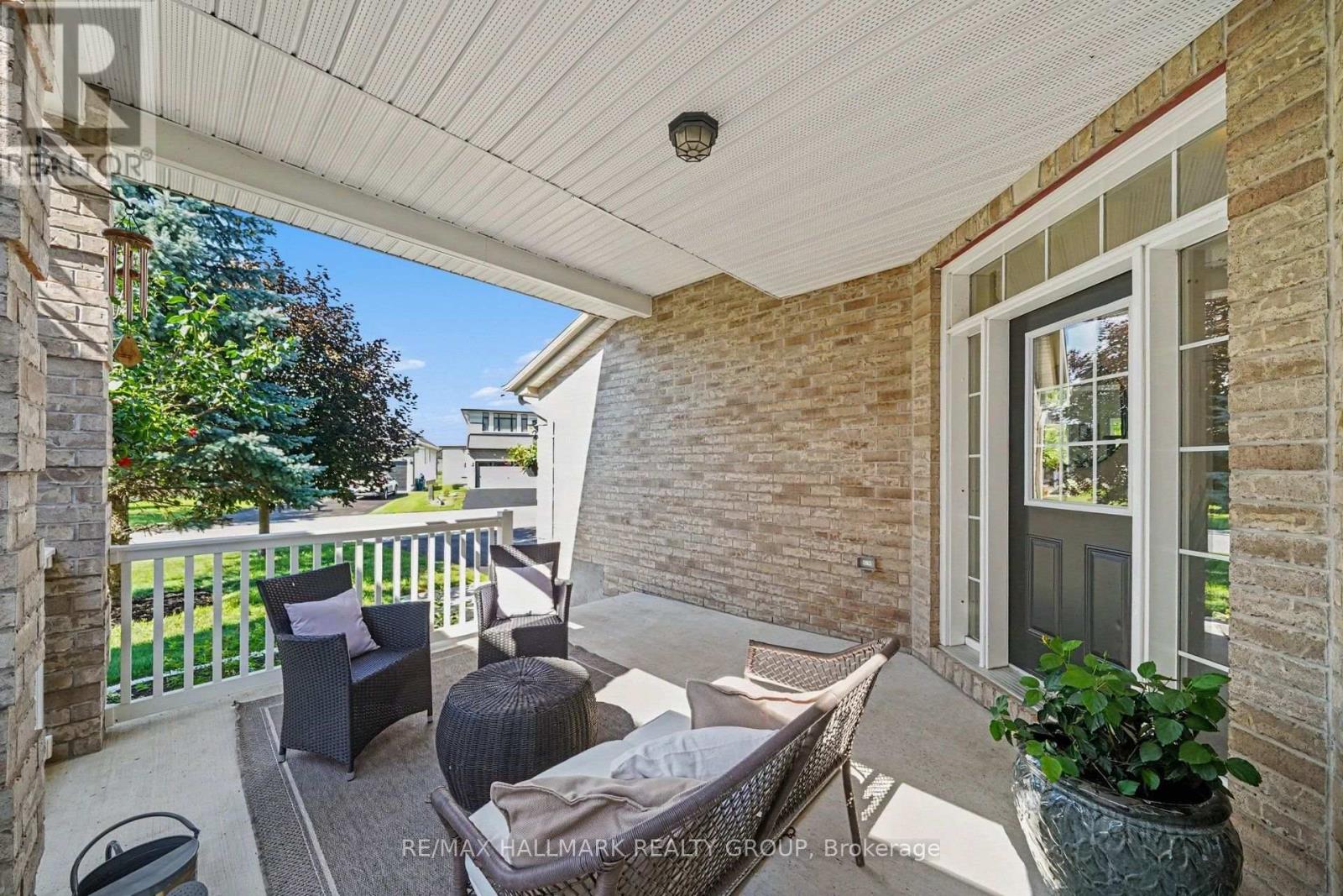 938 Wildcarrot Crescent, Ottawa, Ontario  K1V 2M6 - Photo 3 - X13574916