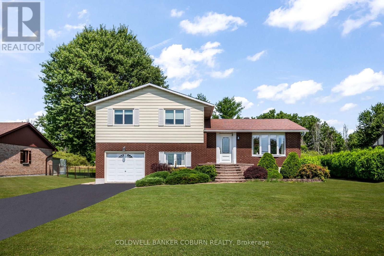 12169 Lakeshore Drive, South Dundas, Ontario  K0C 1X0 - Photo 30 - X13614424
