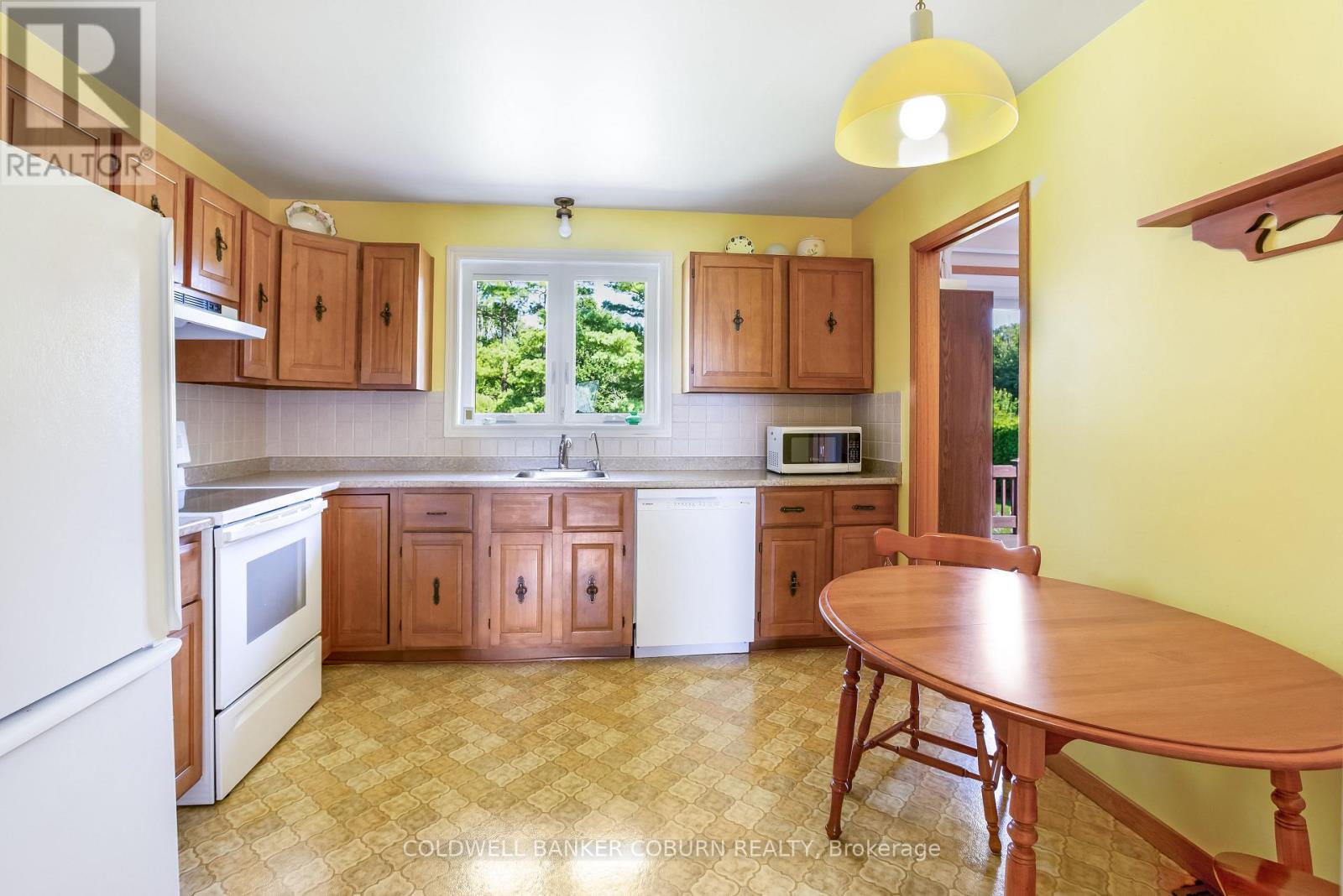 12169 Lakeshore Drive, South Dundas, Ontario  K0C 1X0 - Photo 3 - X13614424