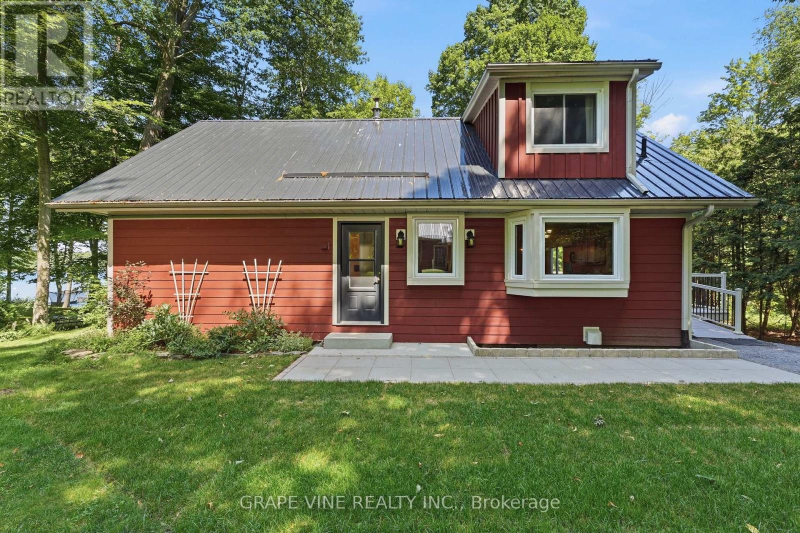 68 GOODMAN CRESCENT, Prince Edward County, Ontario
