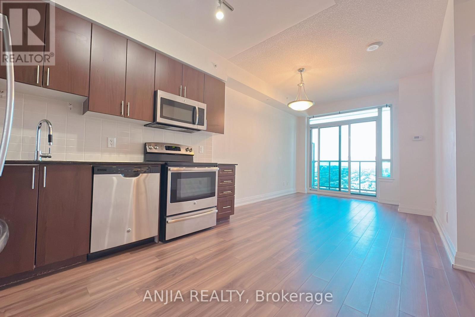 2211 - 7165 YONGE STREET, Markham, Ontario