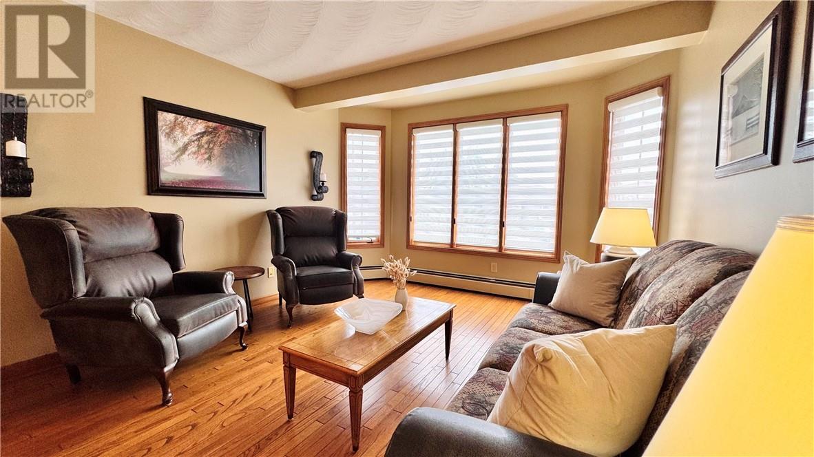 71 Chantal Crescent, Greater Sudbury, Ontario  P3L 1C1 - Photo 5 - 2128362
