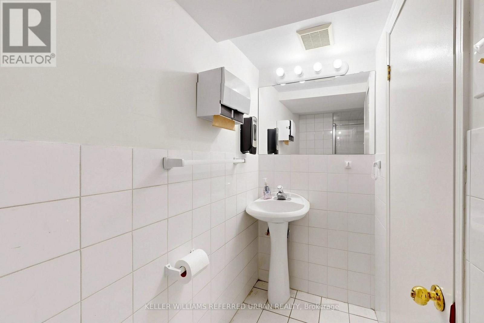 168 Sheppard Avenue W, Toronto, Ontario  M2N 1M8 - Photo 34 - C13630216
