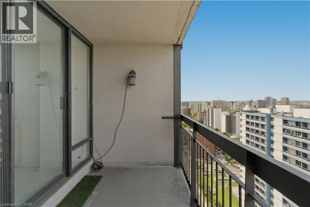 150 Charlton Avenue E Unit# 2403, Hamilton, Ontario  L8N 3X3 - Photo 31 - 40835088