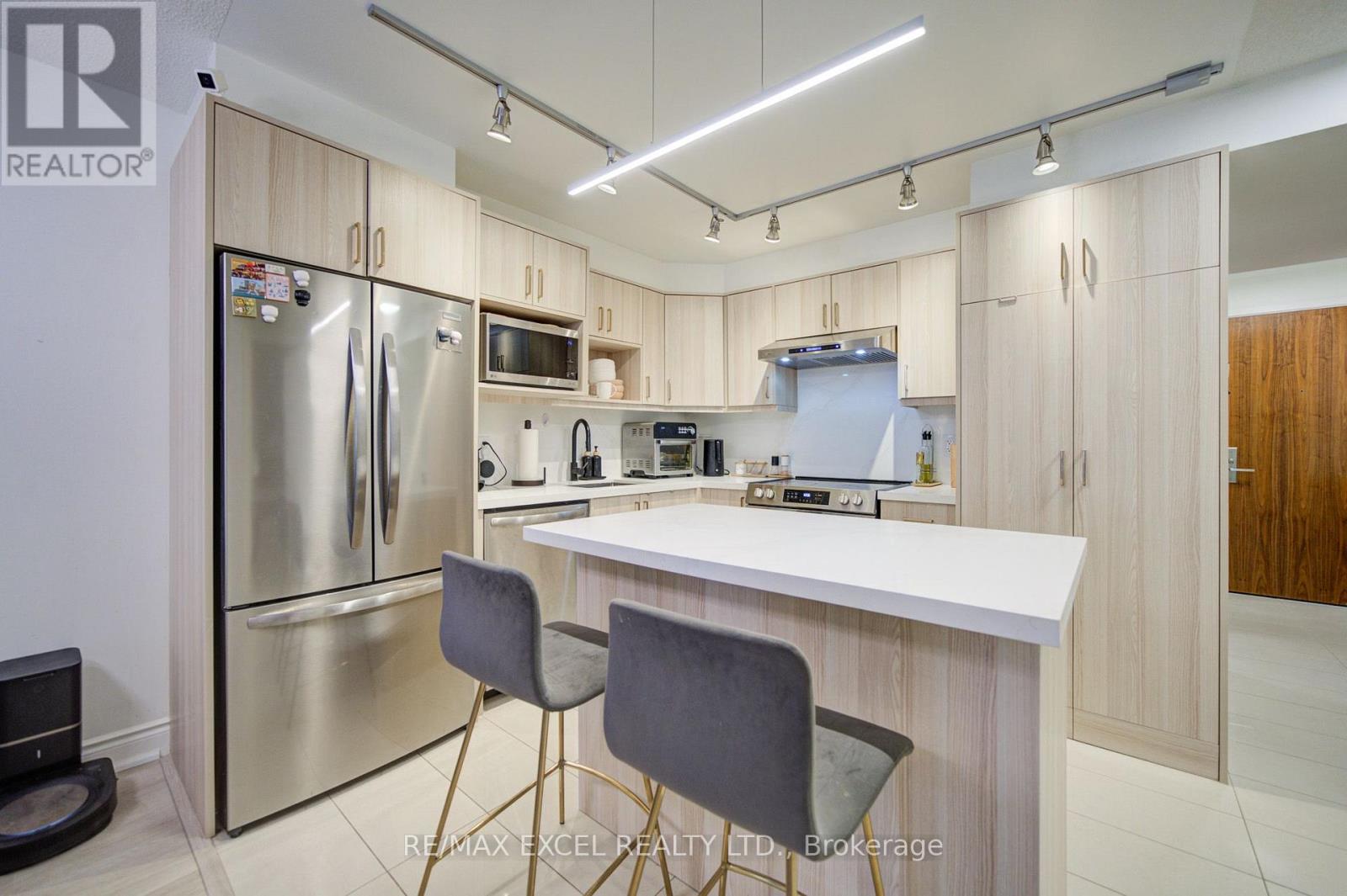 202 - 37 Galleria Parkway, Markham (Commerce Valley), Ontario  L3T 0A5 - Photo 17 - N13630174