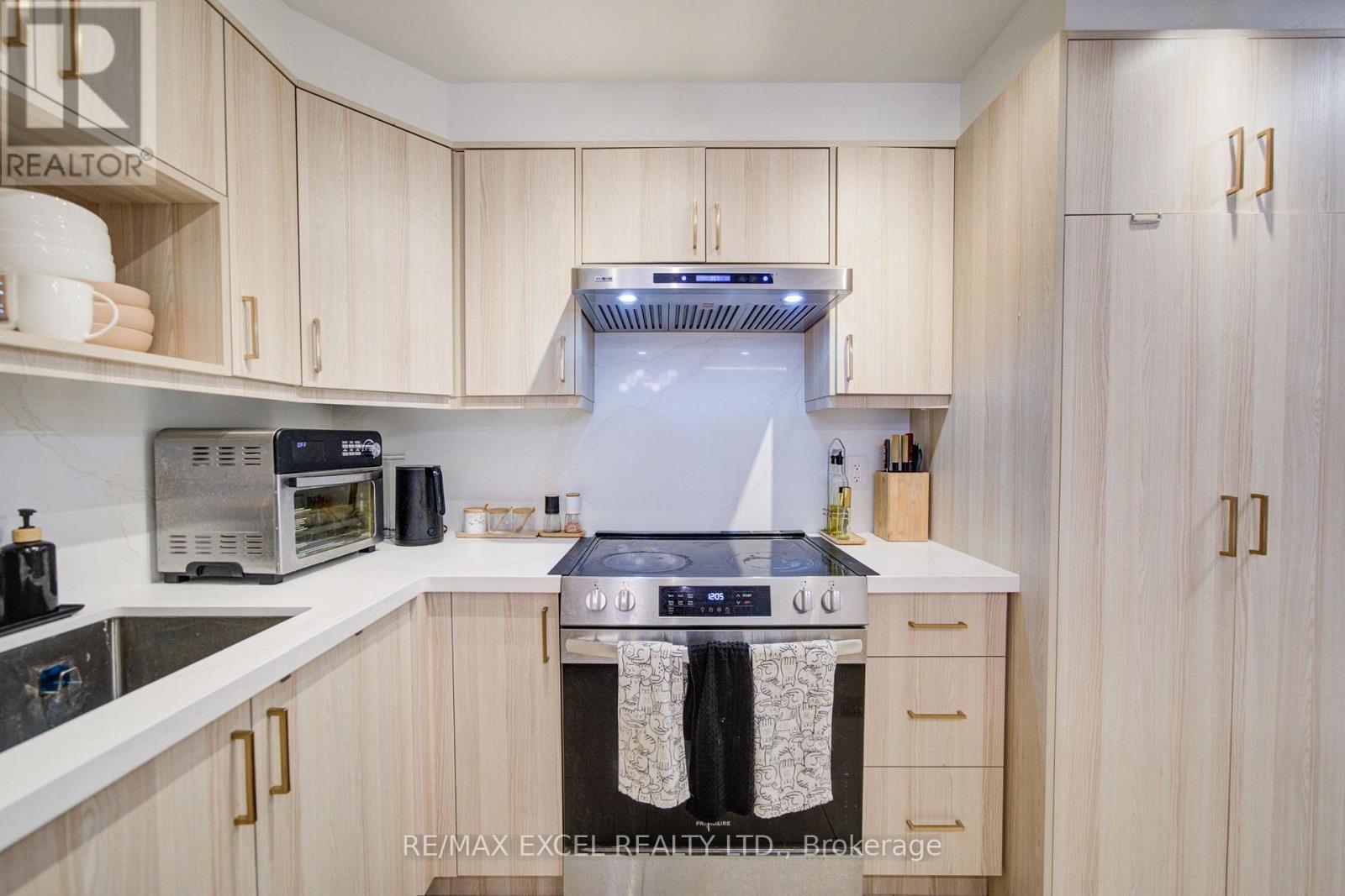 202 - 37 Galleria Parkway, Markham (Commerce Valley), Ontario  L3T 0A5 - Photo 19 - N13630174