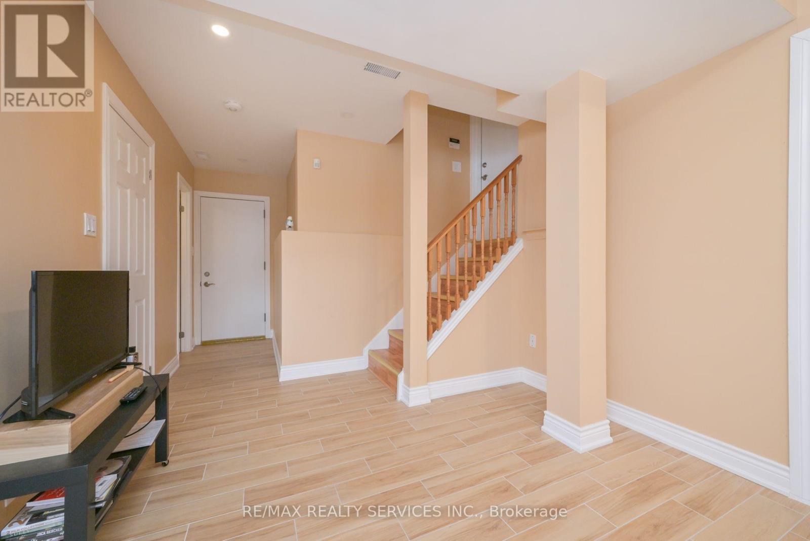 42 Brambirch Crescent, Brampton, Ontario  L7A 1V1 - Photo 32 - W13630148