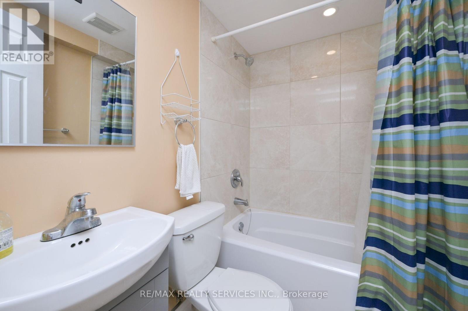 42 Brambirch Crescent, Brampton, Ontario  L7A 1V1 - Photo 33 - W13630148