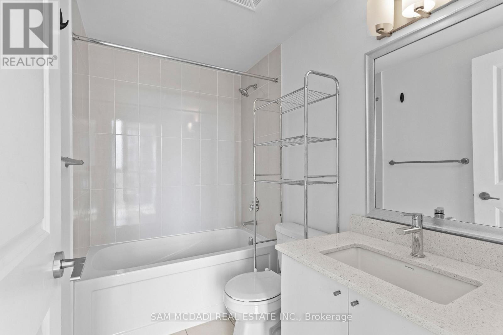 1602 - 55 Eglinton Avenue W, Mississauga, Ontario  L5R 0E5 - Photo 17 - W13630160