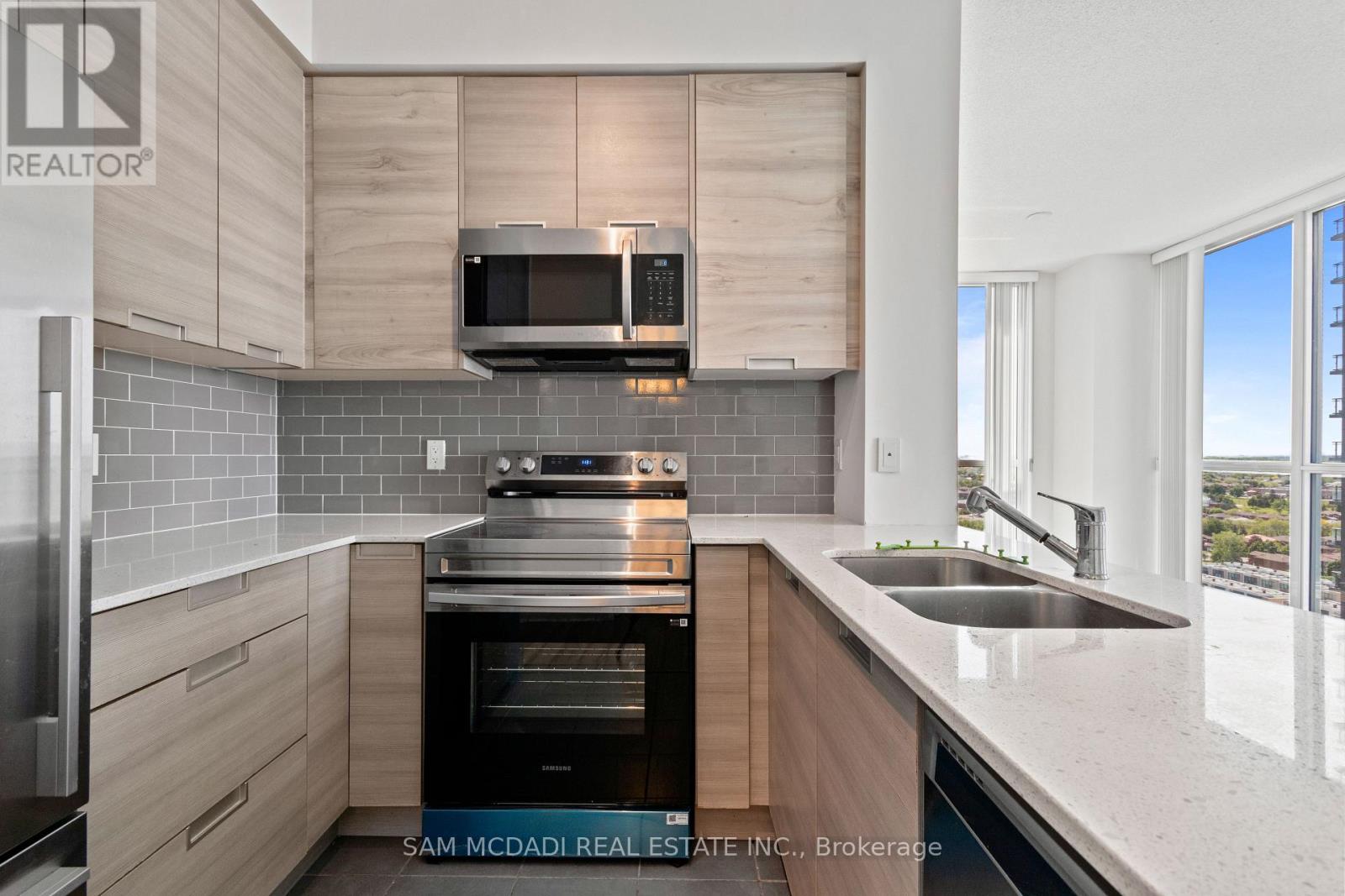 1602 - 55 Eglinton Avenue W, Mississauga, Ontario  L5R 0E5 - Photo 7 - W13630160