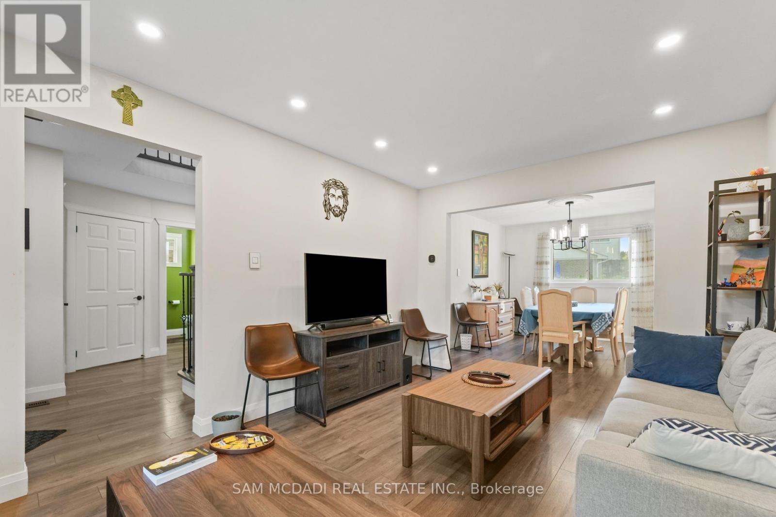 6251 Saltmarsh Court, Mississauga, Ontario  L5N 5V9 - Photo 11 - W13630208
