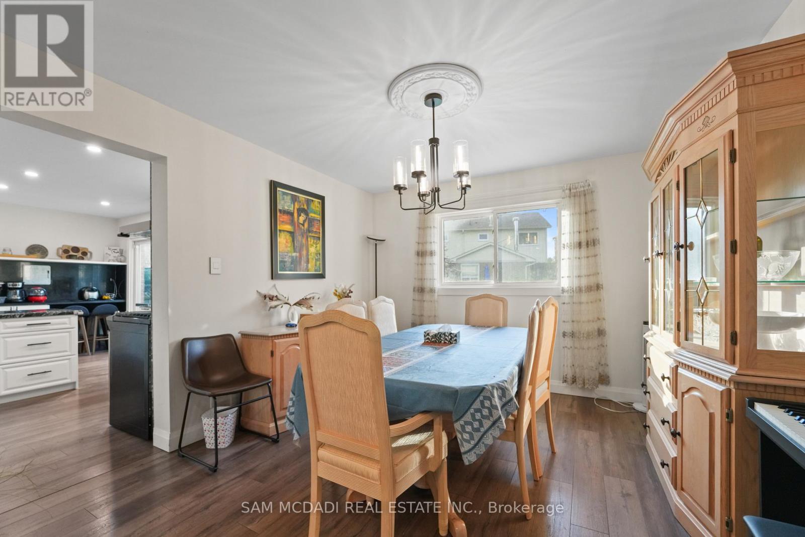 6251 Saltmarsh Court, Mississauga, Ontario  L5N 5V9 - Photo 12 - W13630208