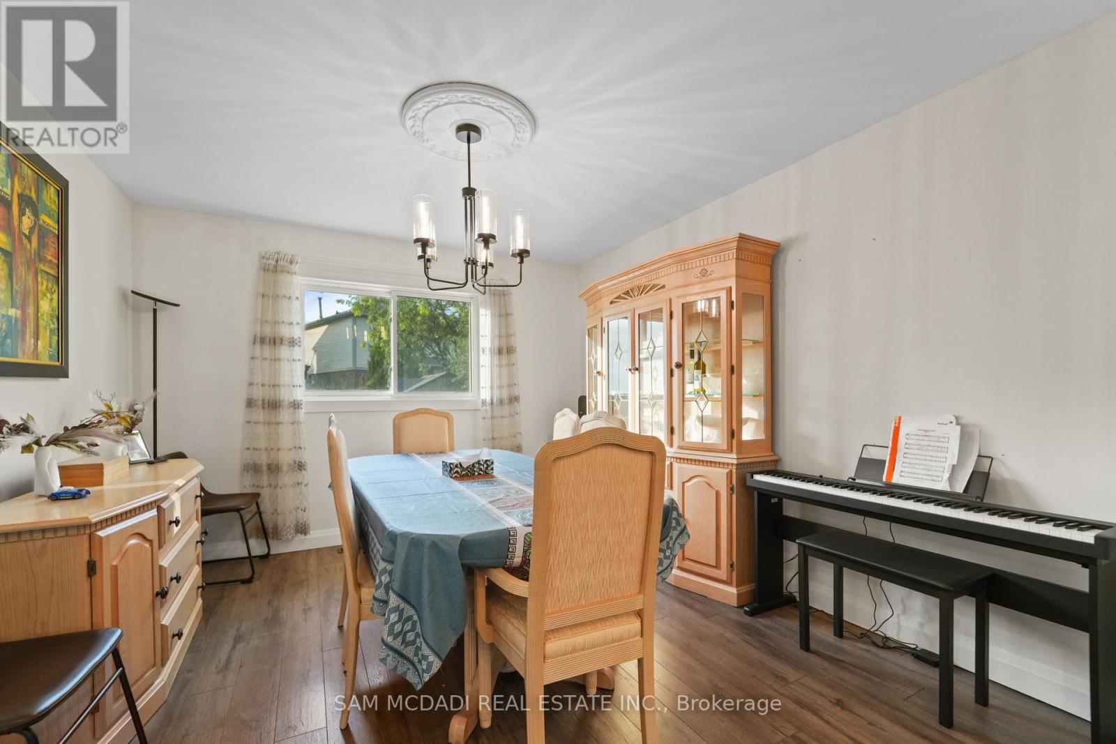 6251 Saltmarsh Court, Mississauga, Ontario  L5N 5V9 - Photo 13 - W13630208