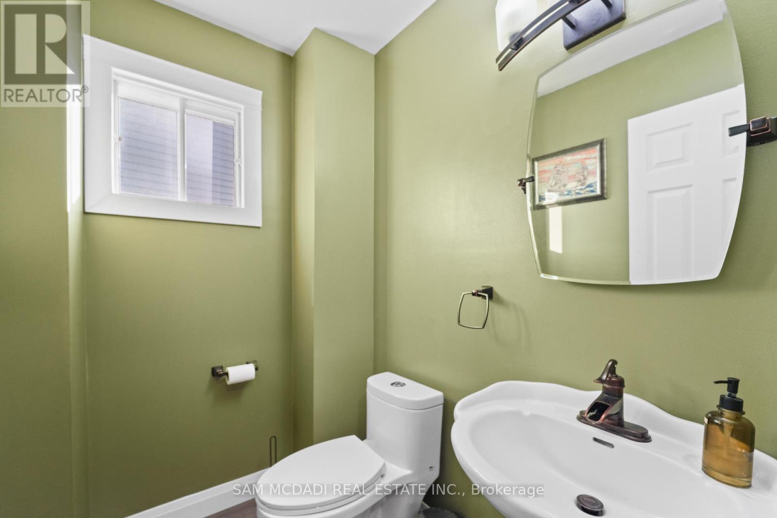 6251 Saltmarsh Court, Mississauga, Ontario  L5N 5V9 - Photo 31 - W13630208
