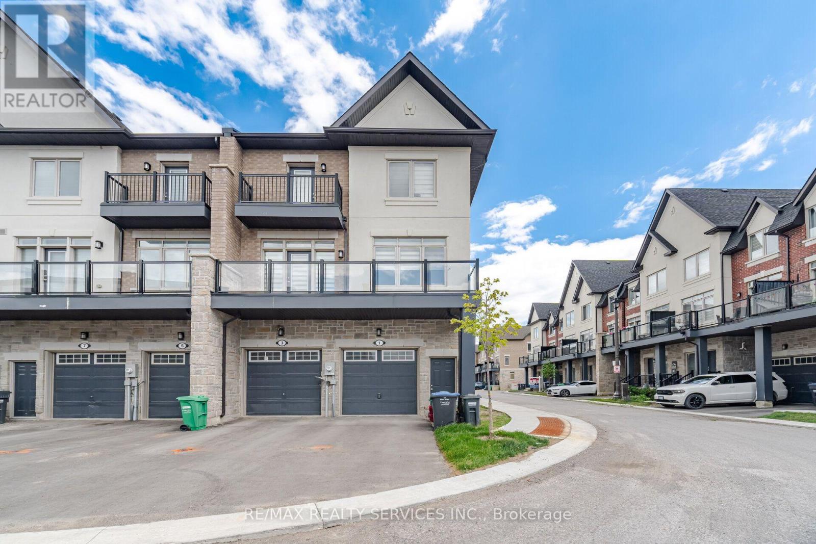 1 Springdale Avenue, Caledon, Ontario  L7C 4L4 - Photo 3 - W13630212