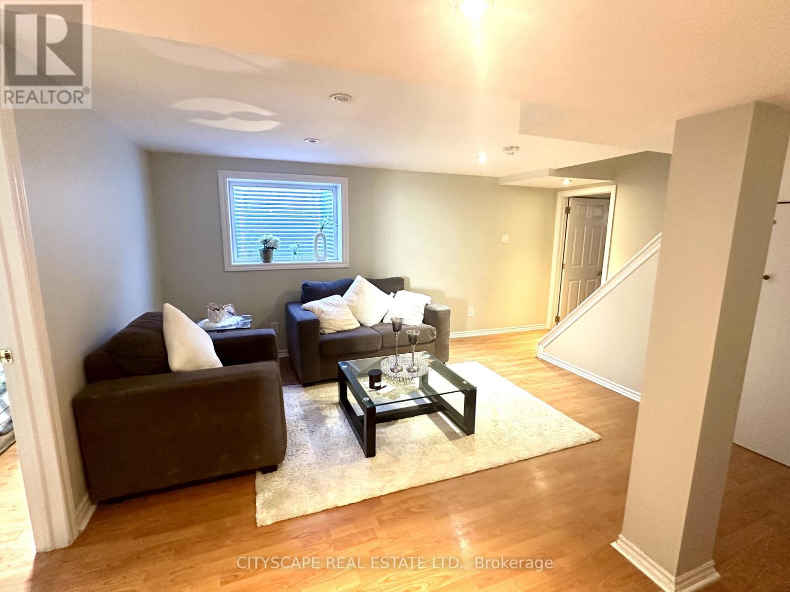 116 Rexway Drive E, Halton Hills, Ontario  L7G 1R6 - Photo 3 - W13630218