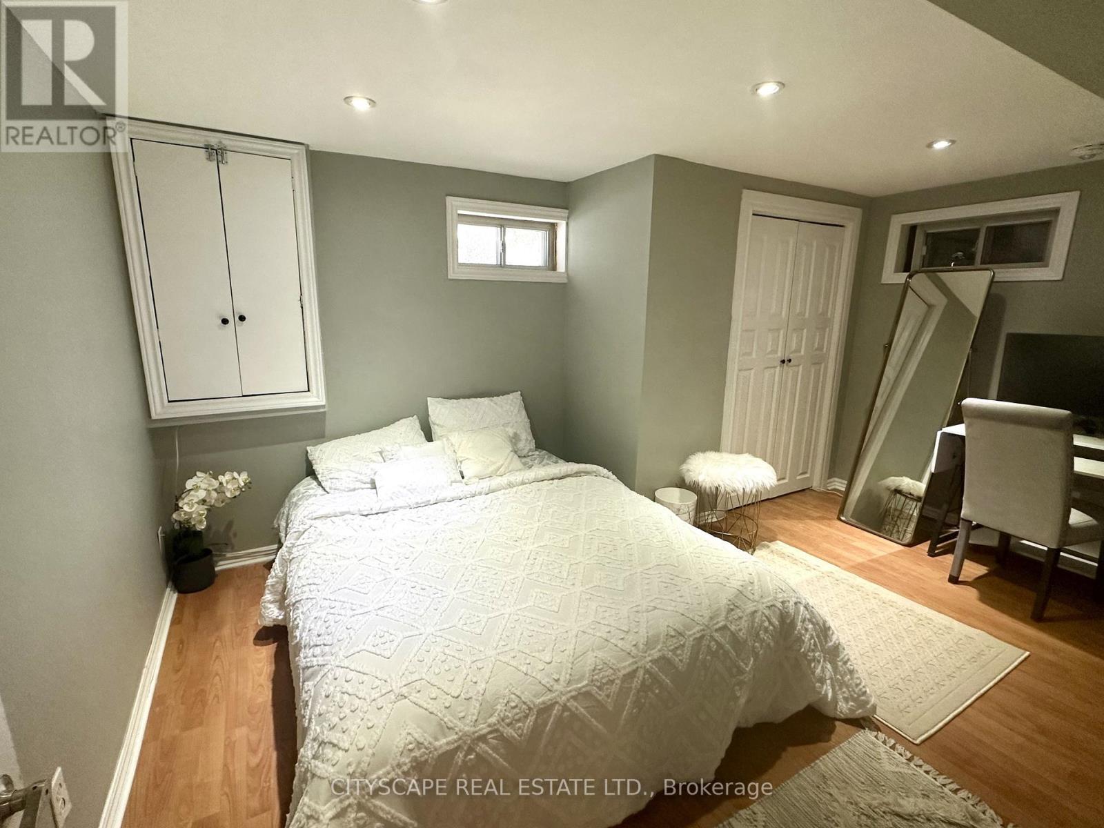116 Rexway Drive E, Halton Hills, Ontario  L7G 1R6 - Photo 5 - W13630218