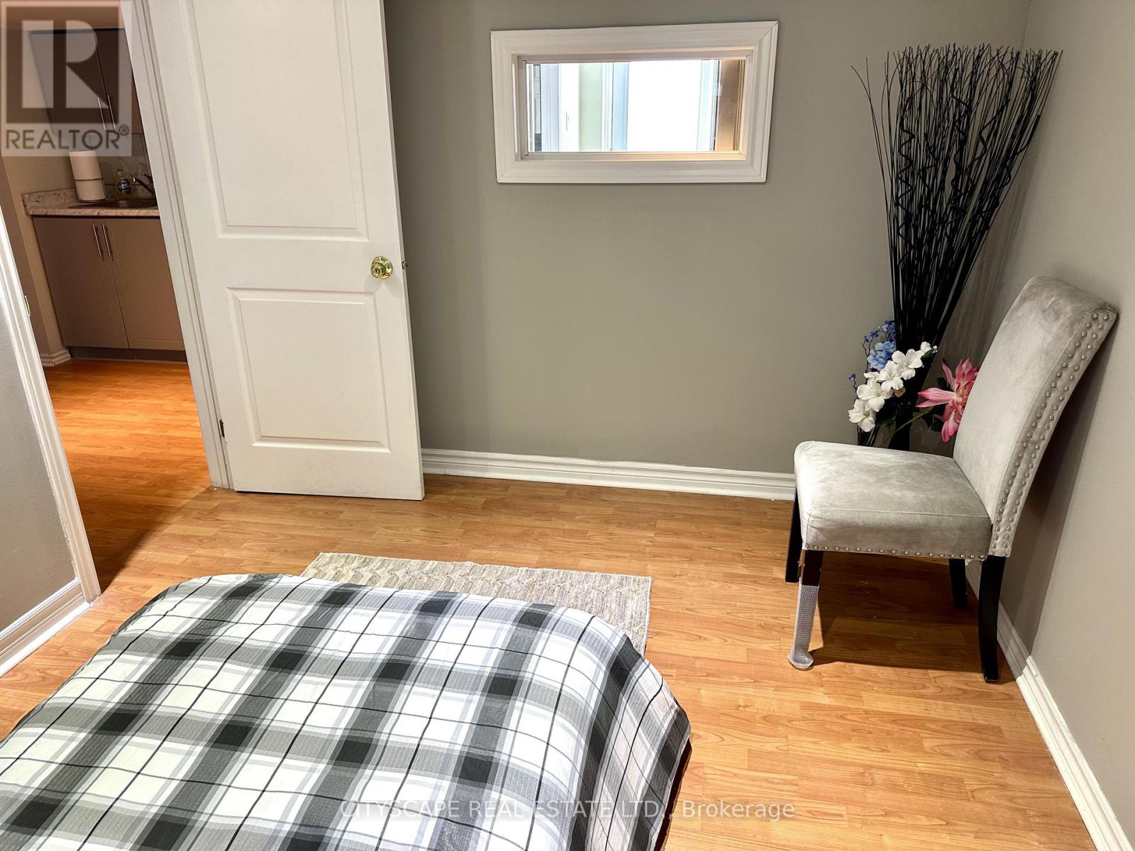 116 Rexway Drive E, Halton Hills, Ontario  L7G 1R6 - Photo 8 - W13630218