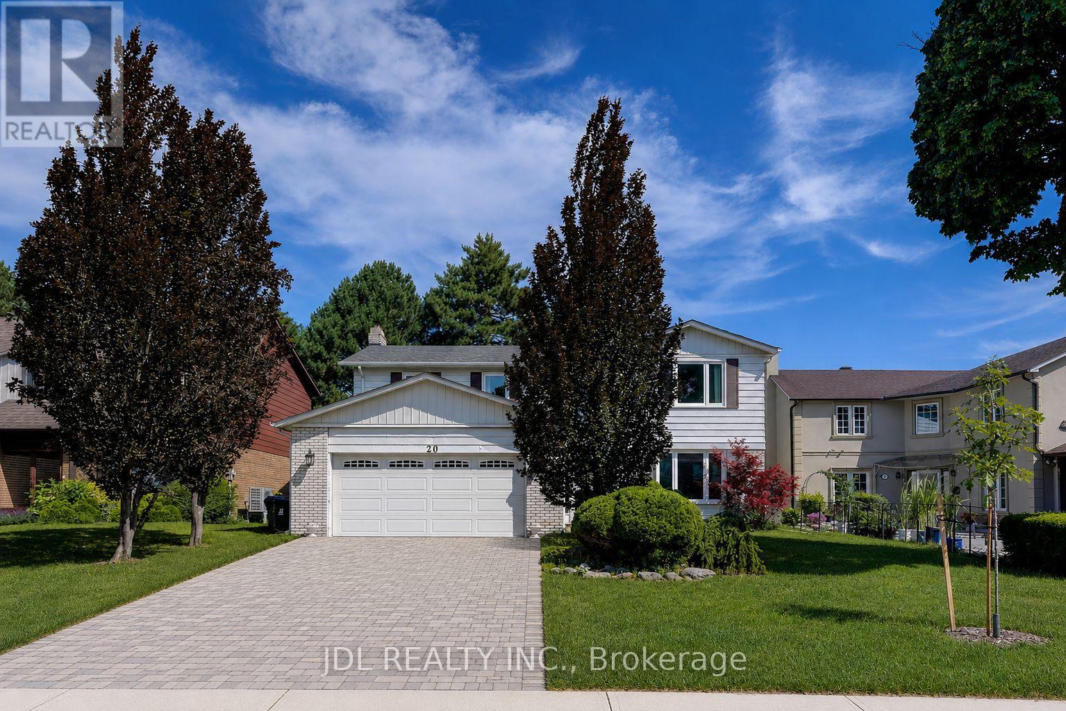 20 MOSSGROVE TRAIL, Toronto, Ontario