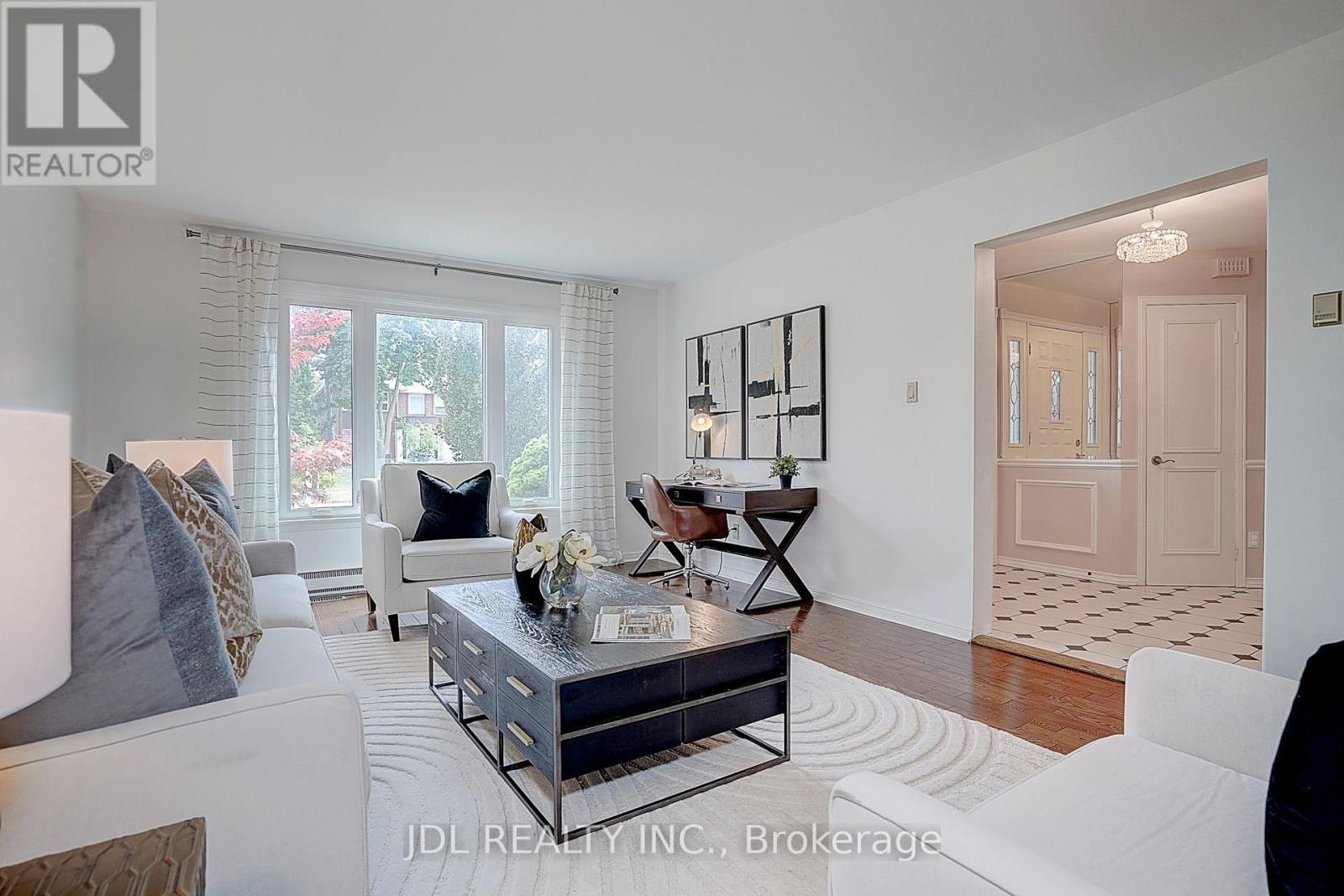 20 Mossgrove Trail, Toronto, Ontario  M2L 2W3 - Photo 12 - C13570564