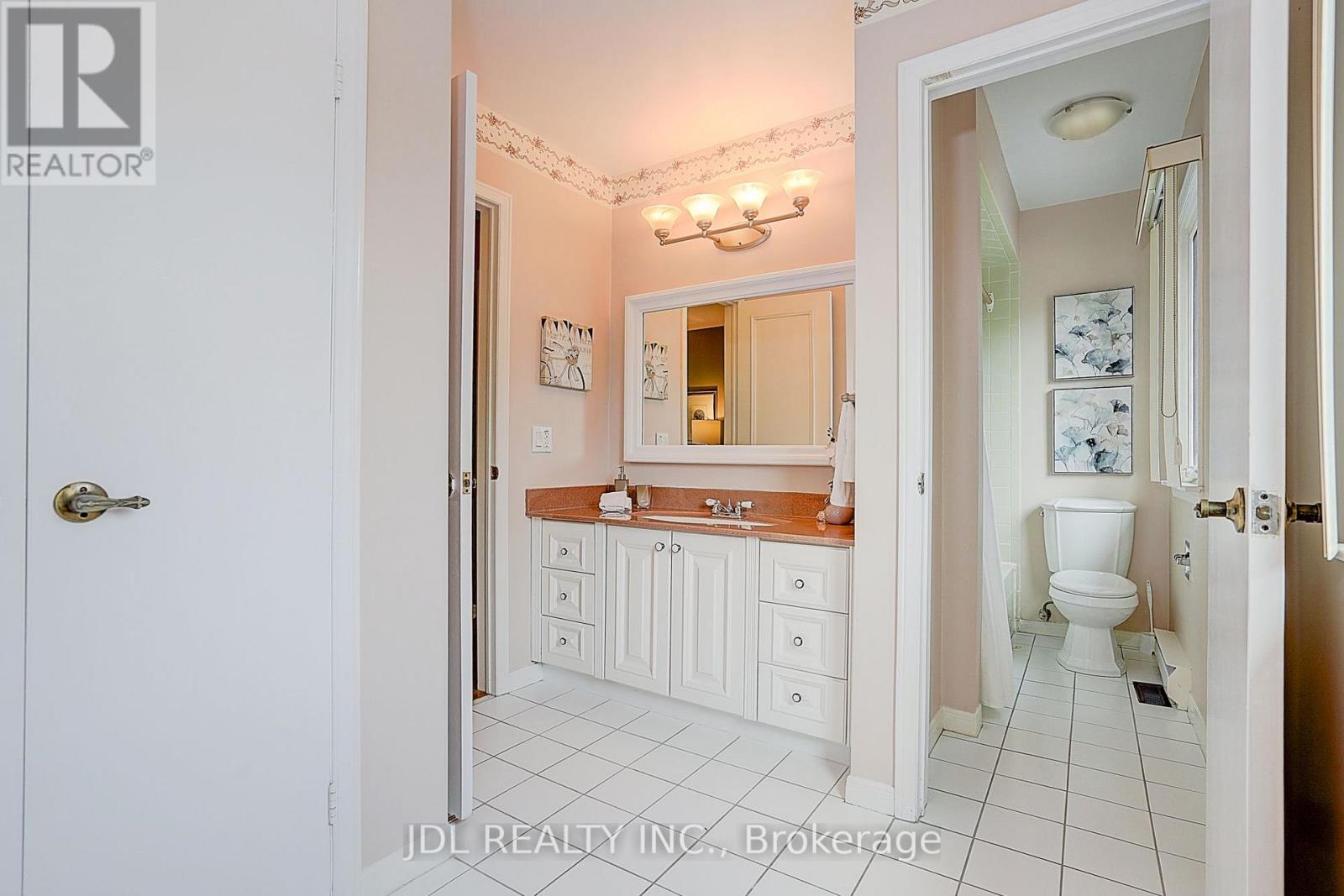 20 Mossgrove Trail, Toronto, Ontario  M2L 2W3 - Photo 33 - C13570564