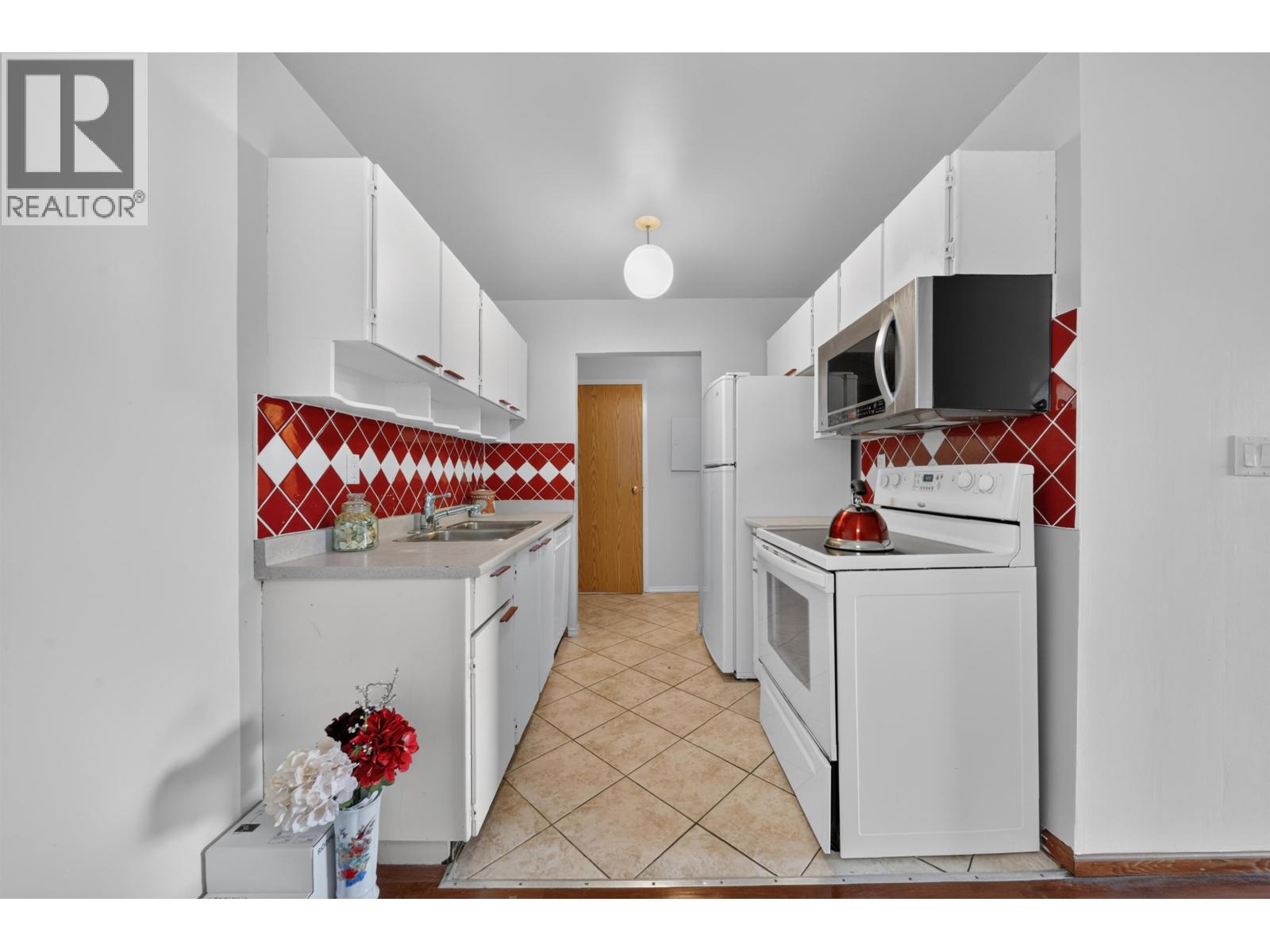 322 8700 Ackroyd Road, Richmond, British Columbia  V6X 3G2 - Photo 5 - R3150954