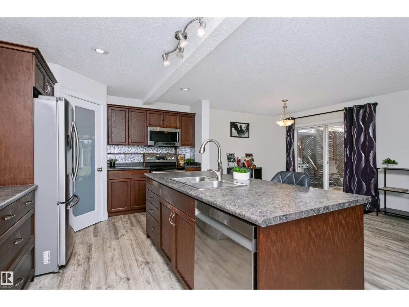 4120 50 ST, Gibbons, Alberta
