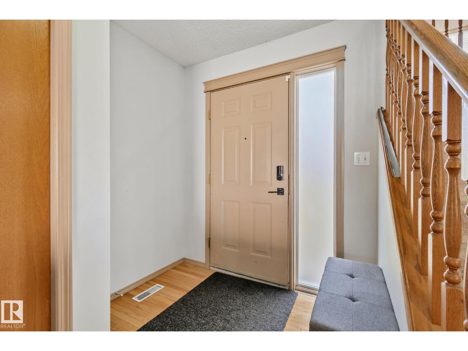 2819 33 St NW NW, Edmonton, Alberta  T6T 1P5 - Photo 11 - E4501847